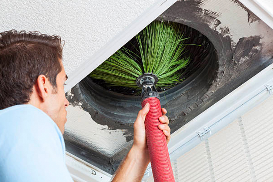 Why One Should Contact Duct Cleaners