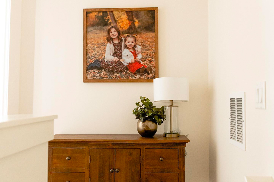 3 Things to Consider Before Availing the Services of Framed Canvas Printing