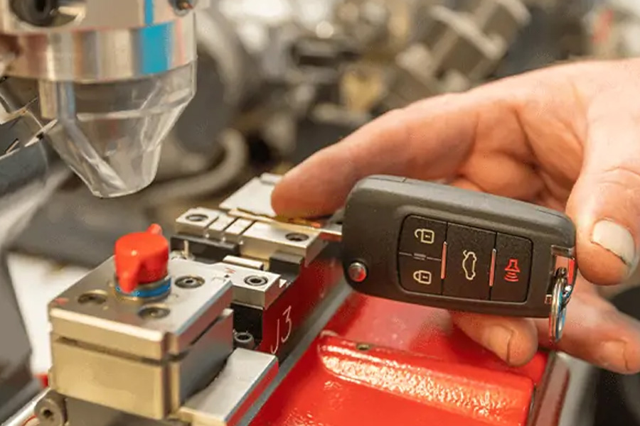 Things to Consider Before Collaborating with a Professional Locksmith